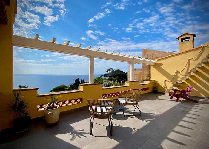 Romarine - Vue Et Acces Crique - Agay * Saint-Raphaël